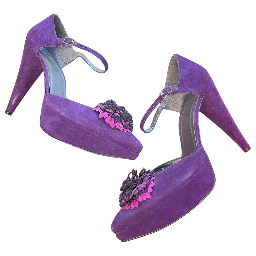 Stuart Weitzman I Suede Platform Heels‎